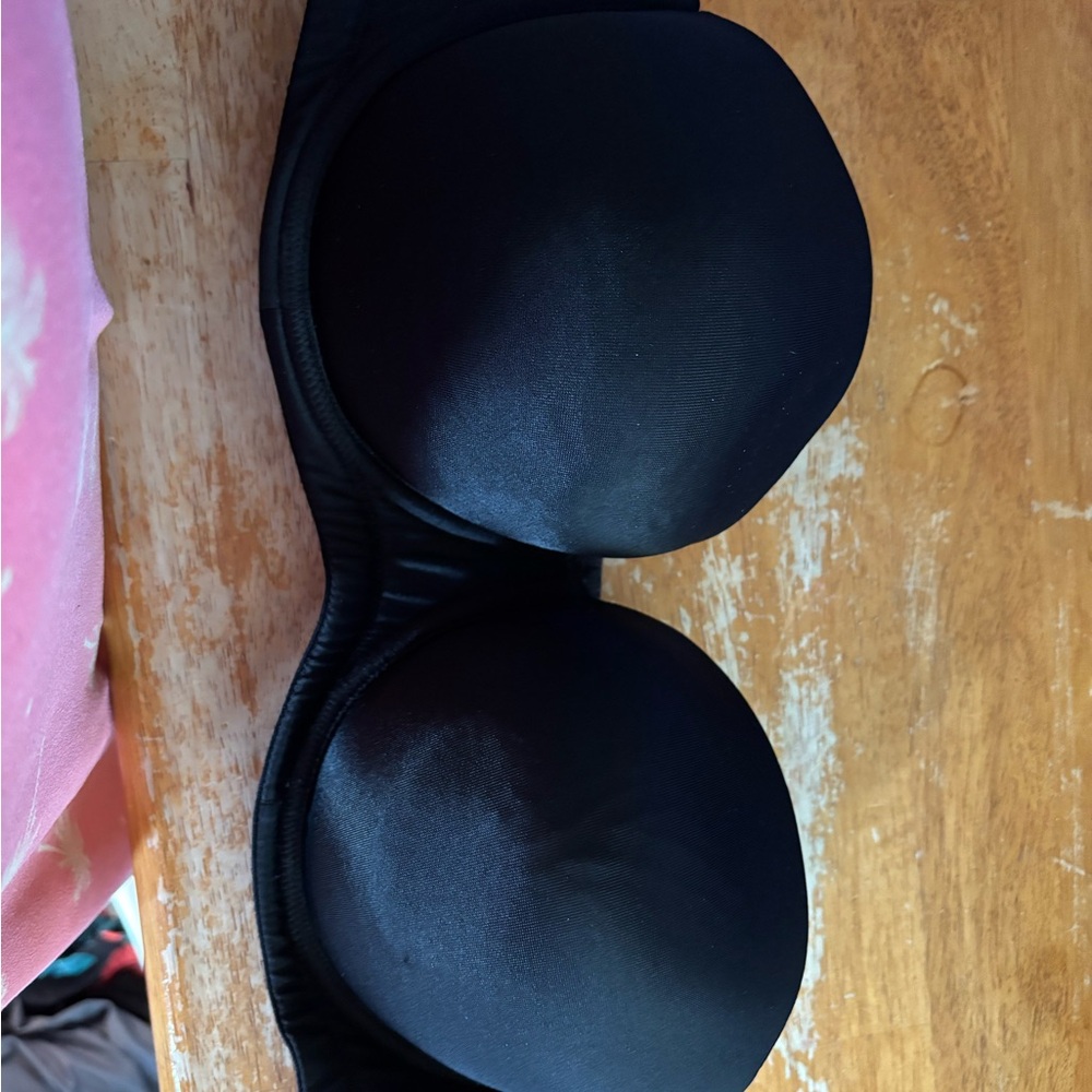 Black Strapless Bra with Molded Cups and Wide Band - Picture 13 of 13